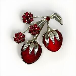 Sarah Coventry Signed Sarah Cov Brooch Pin Strawberry Festival Strawberries